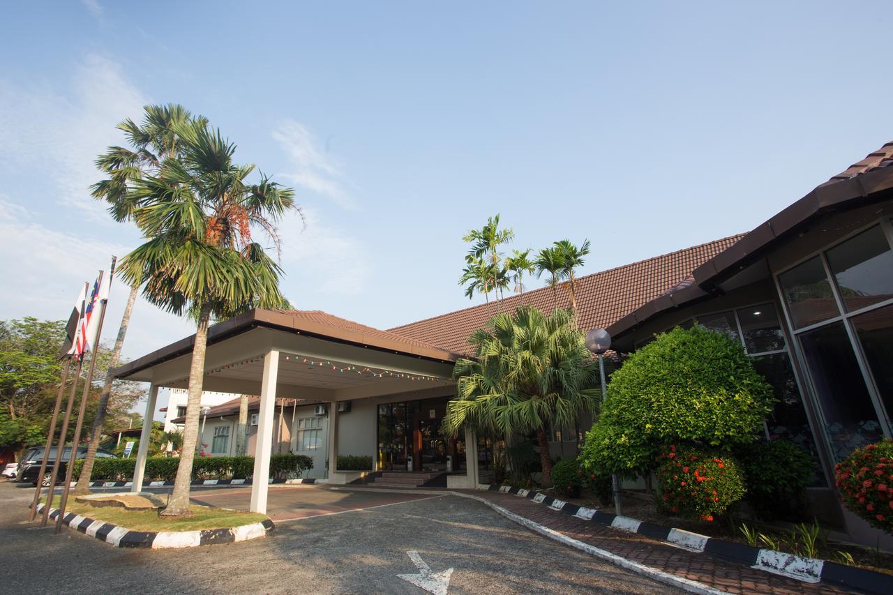 Hotel Seri Malaysia Rompin Куала Ромпін Екстер'єр фото
