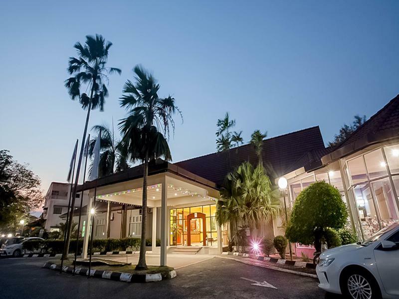 Hotel Seri Malaysia Rompin Куала Ромпін Екстер'єр фото