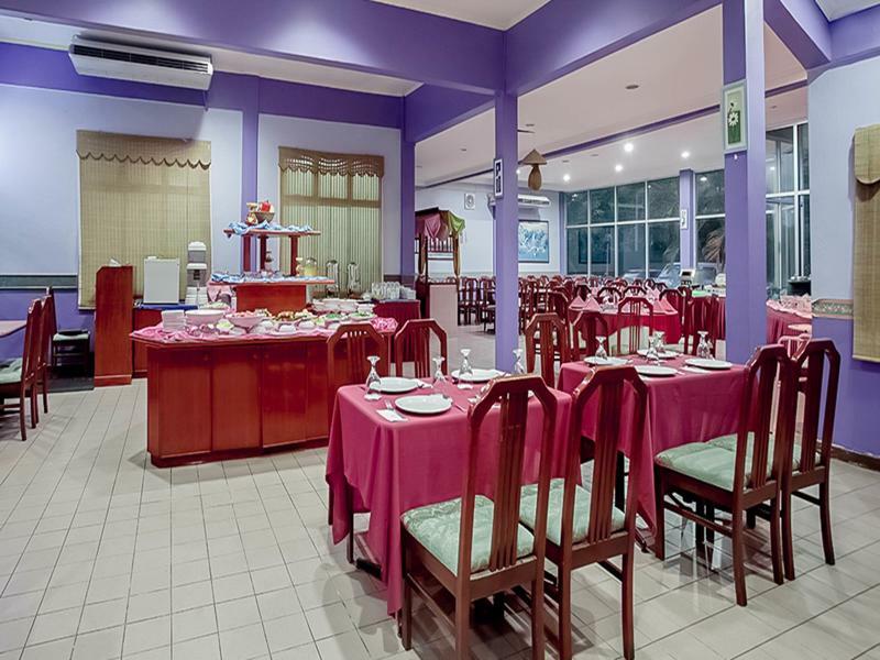 Hotel Seri Malaysia Rompin Куала Ромпін Екстер'єр фото